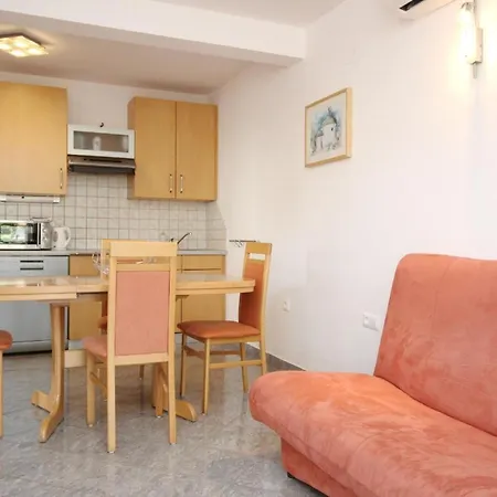 In Mit Eigener Terrasse - B59543 Lägenhet Baška